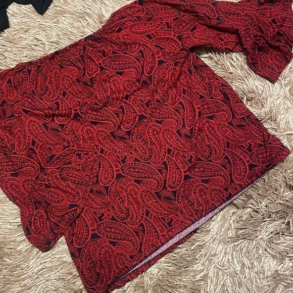 MICHAEL Michael Kors Red & Black Flare Sleeves Top Size Small - Picture 9 of 9